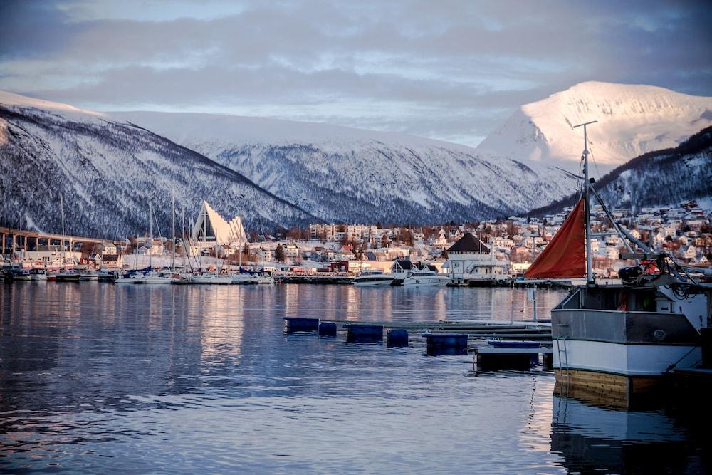 Smarthotel Tromso Exterior photo